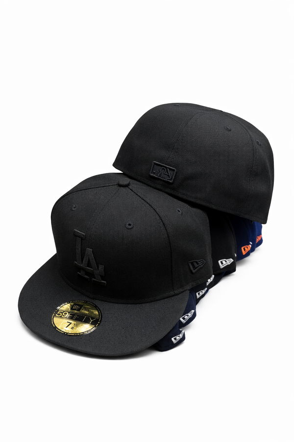 GORRA - PLANA BEISBOLERA LA NEGRA BORDADO NEGRO